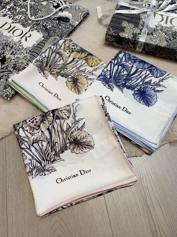 Dior silk scarf 90X90cm E14